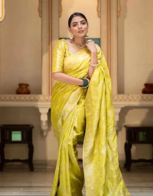 Yellow_Saree_With_Soft_Lichi_Silk_Fabric_With_Jacquard_Work_With_For_Women
