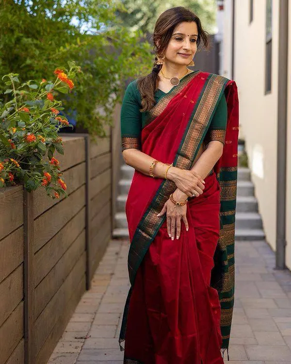 Red_Saree_With_Soft_Lichi_Silk_Fabric_With_Jacquard_Work_With_Red_For_Women