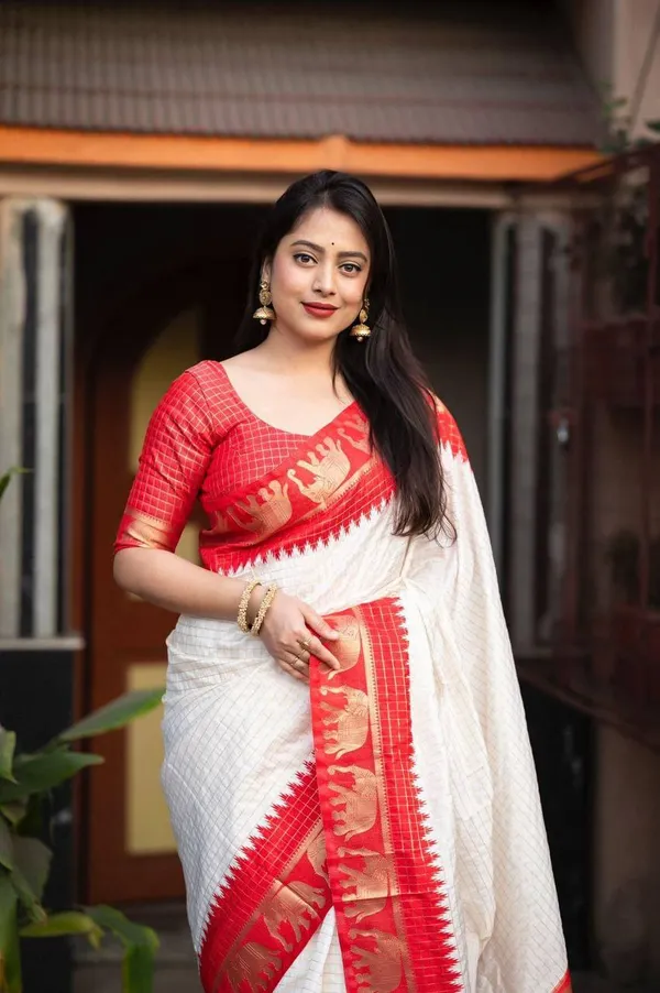 Red_Saree_With_Soft_Lichi_Silk_Fabric_With_Jacquard_Work_With_Red_For_Women