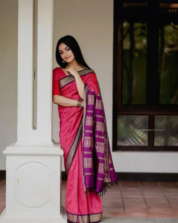 Pink_Saree_With_Soft_Lichi_Silk_Fabric_With_Jacquard_Work_With_For_Women