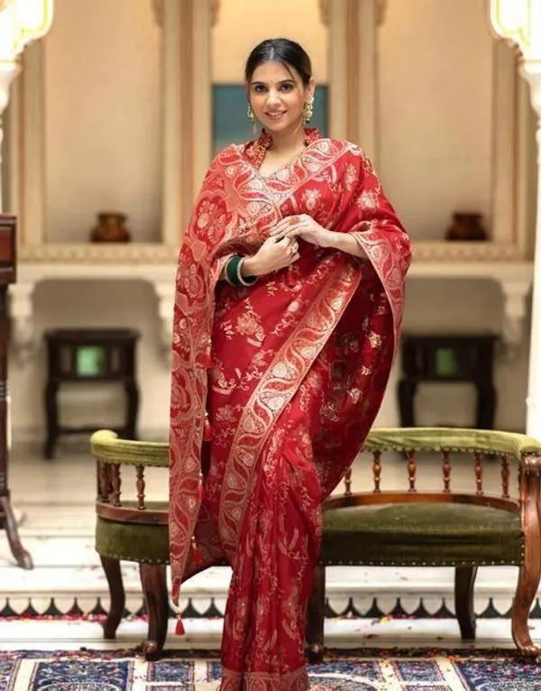 Red_Saree_With_Soft_Lichi_Silk_Fabric_With_Jacquard_Work_With_Red_For_Women