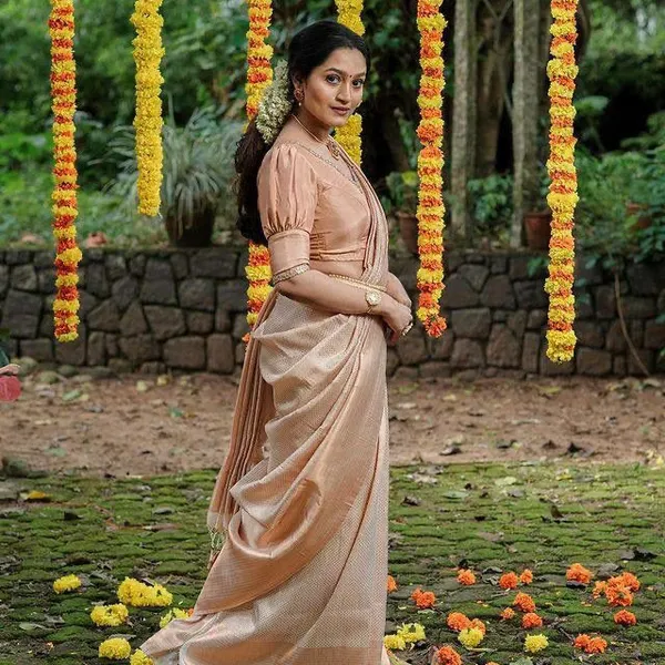 Beige_Saree_With_Soft_Lichi_Silk_Fabric_With_Jacquard_Work_For_Women