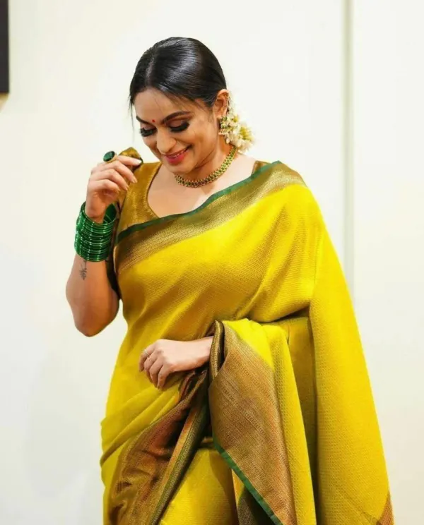 Yellow_Saree_With_Soft_Lichi_Silk_Fabric_With_Jacquard_Work_For_Women