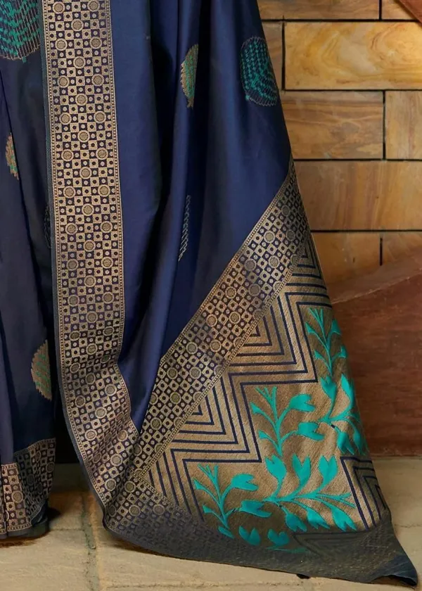Navy_Blue_Saree_With_Soft_Lichi_Silk_Fabric_With_Jacquard_Work_For_Women