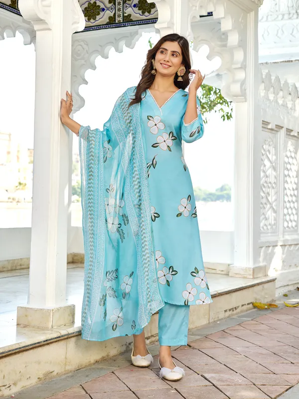 Blue_Cotton_Blend_Straight_Calf_Length_V-Neck_Kurta_Sets_For_Women