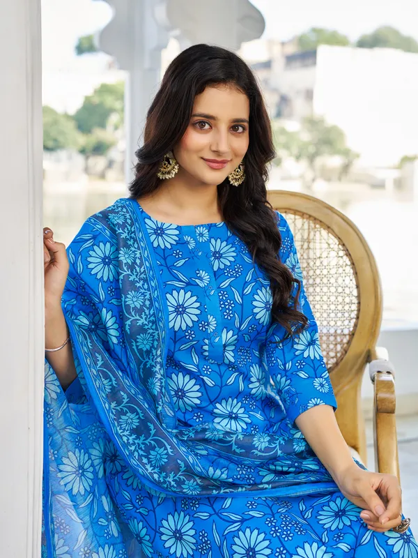 Blue_Cotton_Blend_Straight_Calf_Length_Round_Neck_Kurta_Sets_For_Women