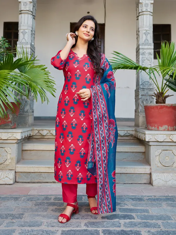Red_Cotton_Blend_Straight_Calf_Length_Keyhole_Neck_Kurta_Sets_For_Women