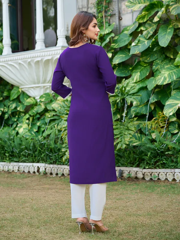Purple_Silk_Blend_Straight_Calf_Length_Round_Neck_Kurta_Sets_For_Women