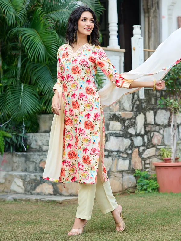 Cream_Silk_Blend_Straight_Calf_Length_V-Neck_Kurta_Sets_For_Women