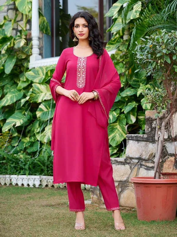 Pink_Silk_Blend_Straight_Calf_Length_Round_Neck_Kurta_Sets_For_Women