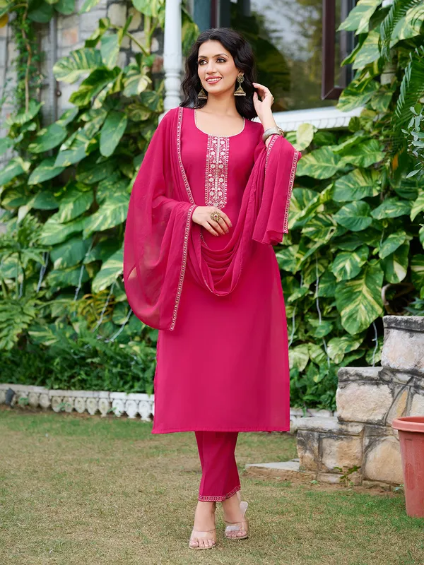 Pink_Silk_Blend_Straight_Calf_Length_Round_Neck_Kurta_Sets_For_Women