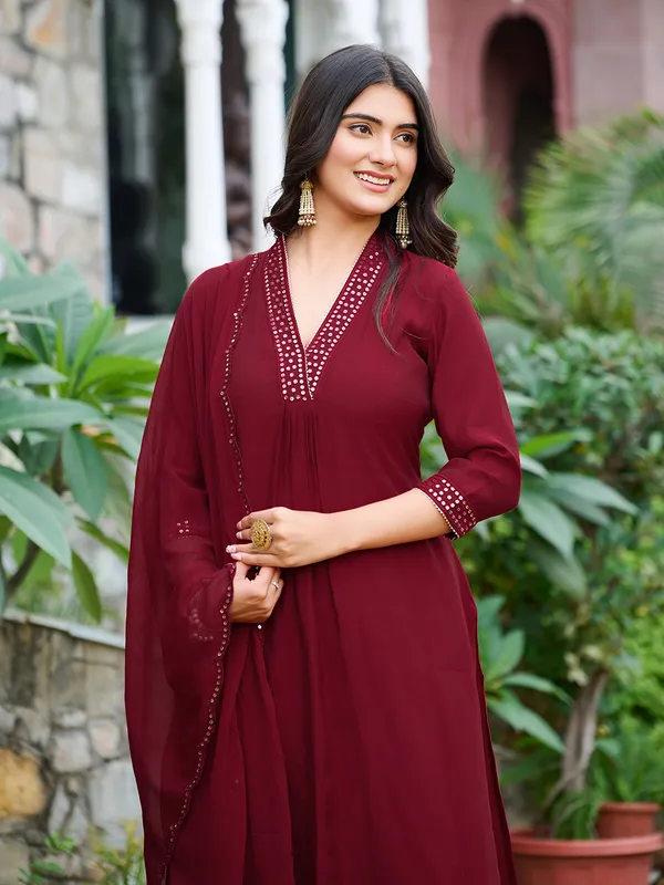 Maroon_Silk_Blend_Straight_Calf_Length_V-Neck_Kurta_Sets_For_Women