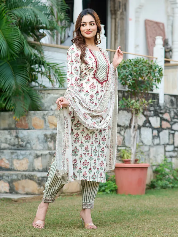 Cream_Silk_Blend_Straight_Calf_Length_Round_Neck_Kurta_Sets_For_Women