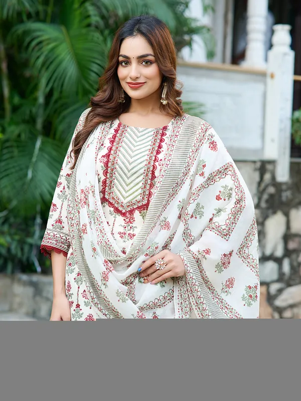 Cream_Silk_Blend_Straight_Calf_Length_Round_Neck_Kurta_Sets_For_Women