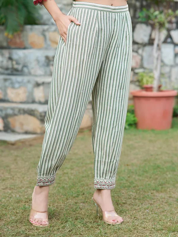 Cream_Silk_Blend_Straight_Calf_Length_Round_Neck_Kurta_Sets_For_Women