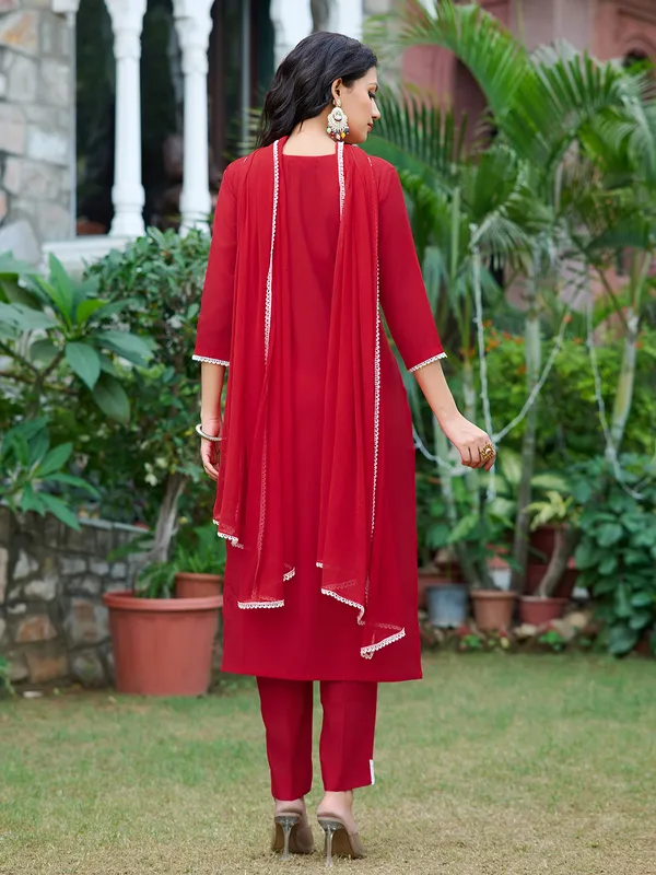 Red_Silk_Blend_Straight_Calf_Length_Round_Neck_Kurta_Sets_For_Women