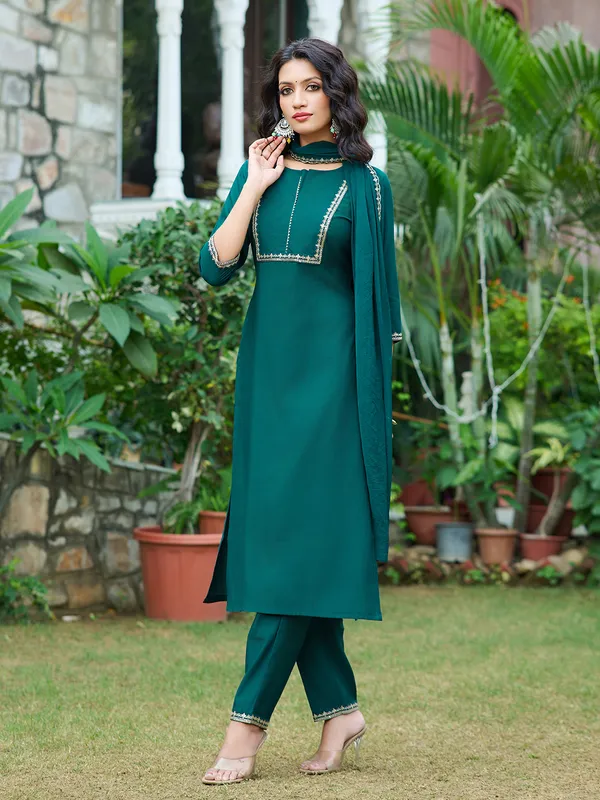 Teal_Silk_Blend_Straight_Calf_Length_Round_Neck_Kurta_Sets_For_Women