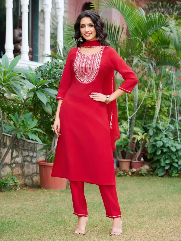 Red_Silk_Blend_Straight_Calf_Length_Round_Neck_Kurta_Sets_For_Women