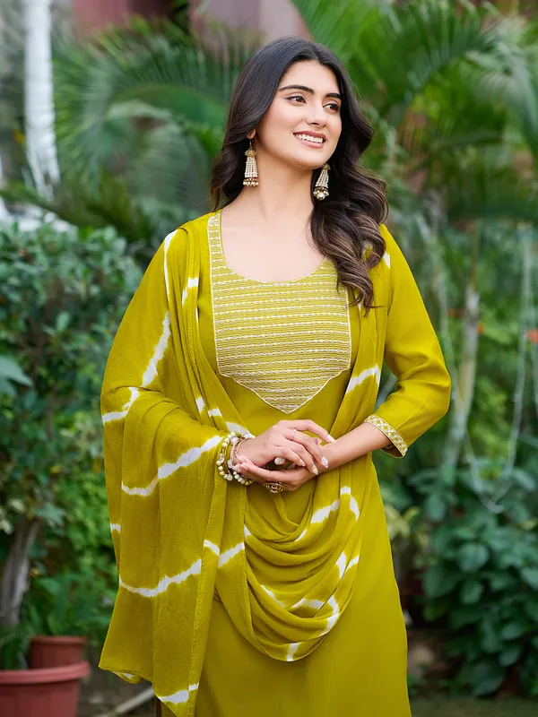 Olive_Silk_Blend_Straight_Calf_Length_Round_Neck_Kurta_Sets_For_Women