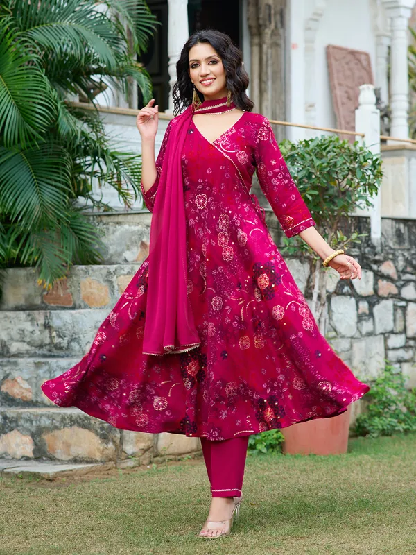 Pink_Silk_Blend_Straight_Calf_Length_V-Neck_Kurta_Sets_For_Women