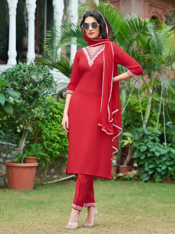 Red_Silk_Blend_Straight_Calf_Length_V-Neck_Kurta_Sets_For_Women