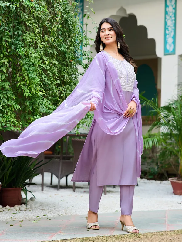 Purple_Silk_Blend_Straight_Calf_Length_Round_Neck_Kurta_Sets_For_Women