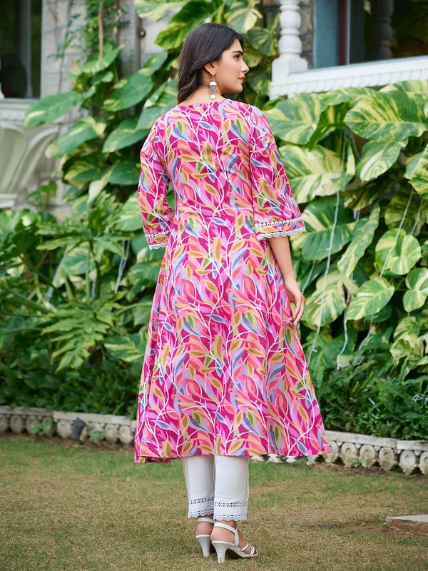 Pink_Silk_Blend_Straight_Calf_Length_Round_Neck_Kurta_Sets_For_Women