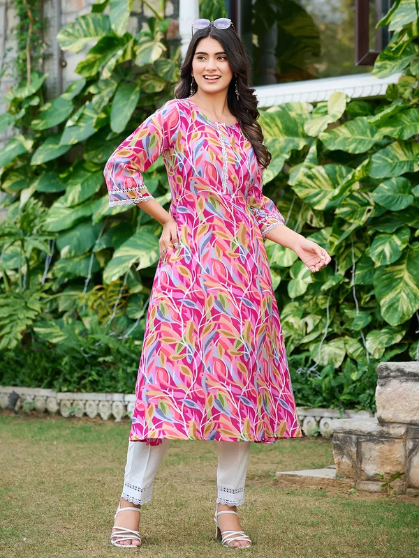 Pink_Silk_Blend_Straight_Calf_Length_Round_Neck_Kurta_Sets_For_Women