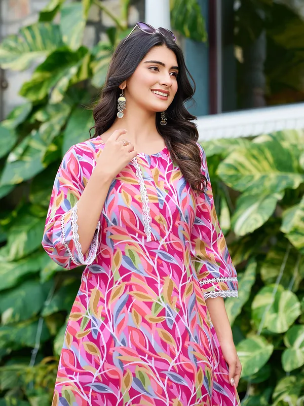 Pink_Silk_Blend_Straight_Calf_Length_Round_Neck_Kurta_Sets_For_Women