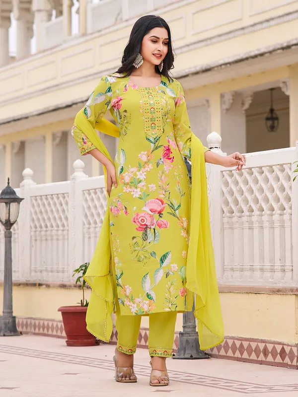Yellow_Cotton_Blend_Straight_Calf_Length_Round_Neck_Kurta_Sets_For_Women