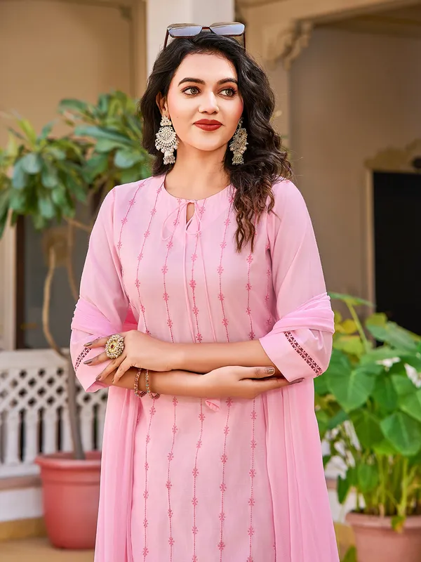 Pink_Cotton_Blend_Straight_Calf_Length_Round_Neck_Kurta_Sets_For_Women