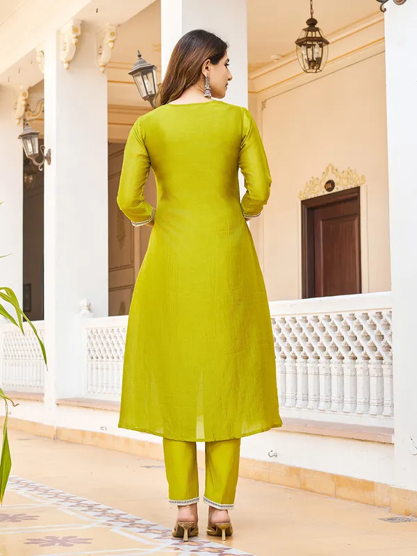 Olive_Cotton_Blend_Straight_Calf_Length_Round_Neck_Kurta_Sets_For_Women