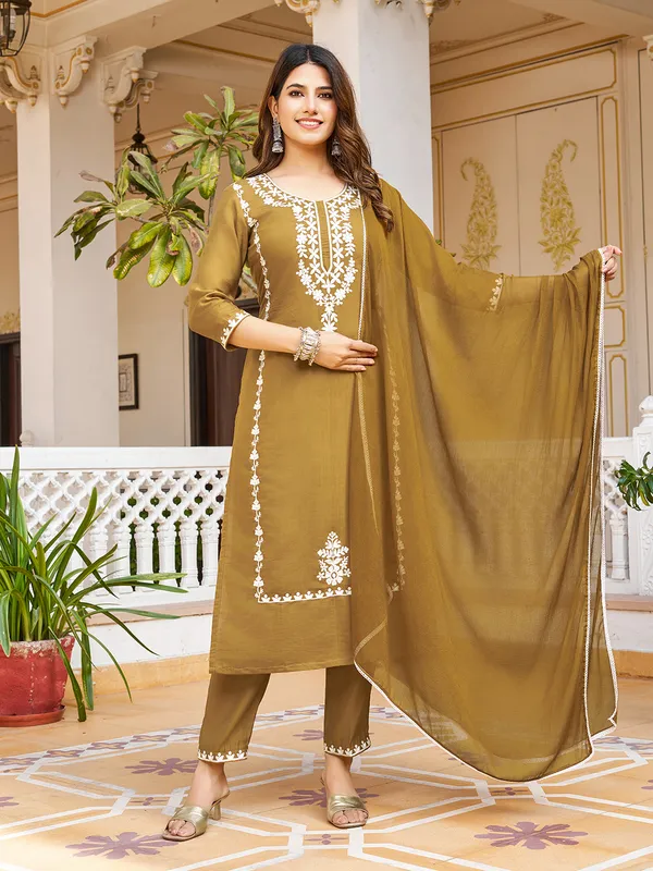 Brown_Cotton_Blend_Straight_Calf_Length_Round_Neck_Kurta_Sets_For_Women