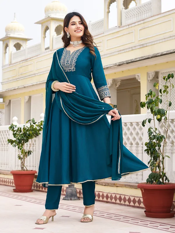 Blue_Cotton_Blend_Straight_Calf_Length_V-Neck_Kurta_Sets_For_Women