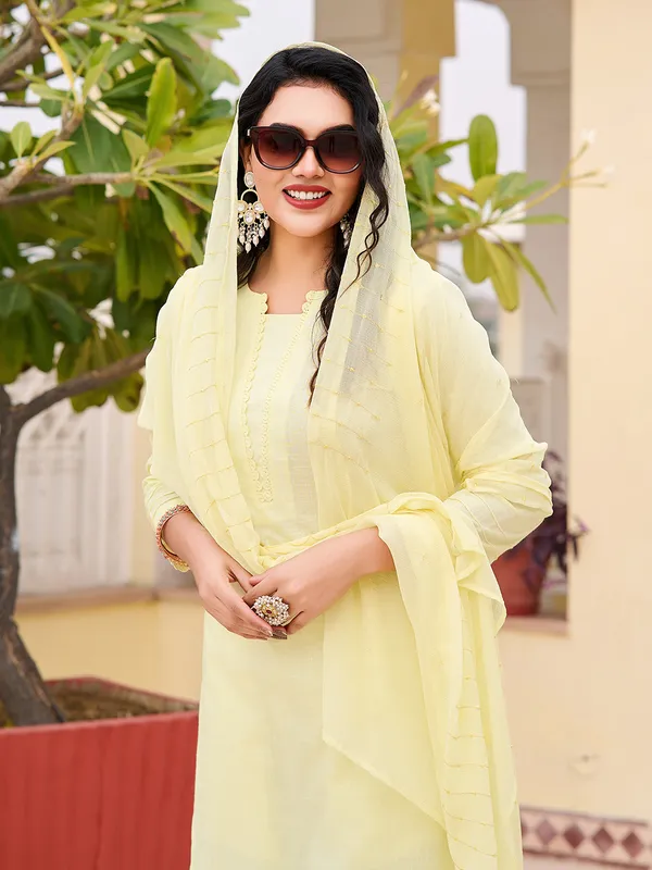 Yellow_Linen_Straight_Calf_Length_Round_Neck_Kurta_Sets_For_Women