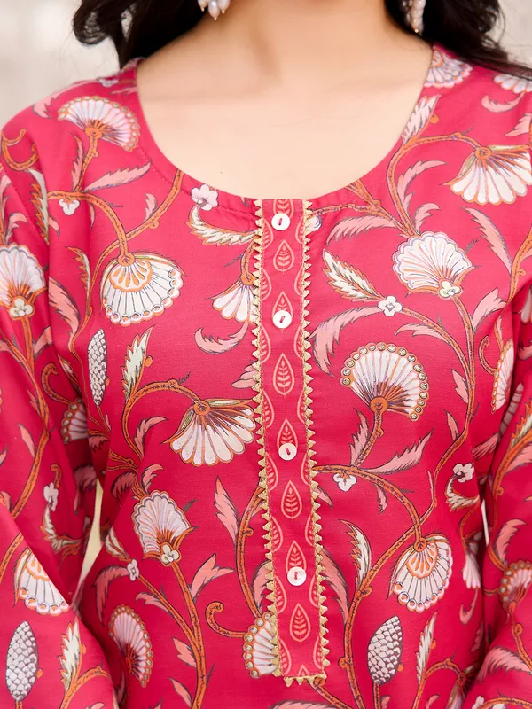 Red_Cotton_Blend_Straight_Calf_Length_Round_Neck_Kurta_Sets_For_Women