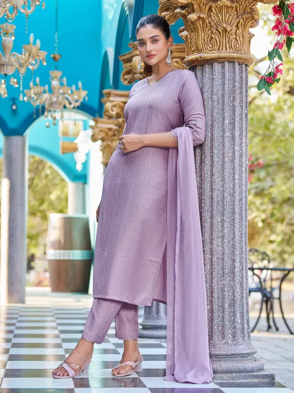 Purple_Pure_Silk_Straight_Calf_Length_V-Neck_Kurta_Sets_For_Women