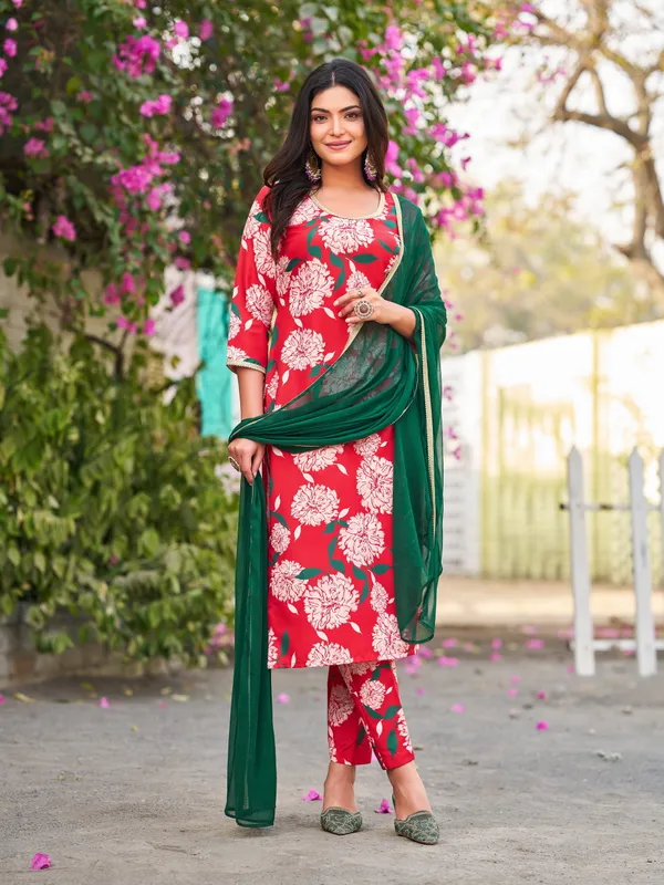 Red_Viscose_Rayon_Straight_Calf_Length_Round_Neck_Kurta_Sets_For_Women