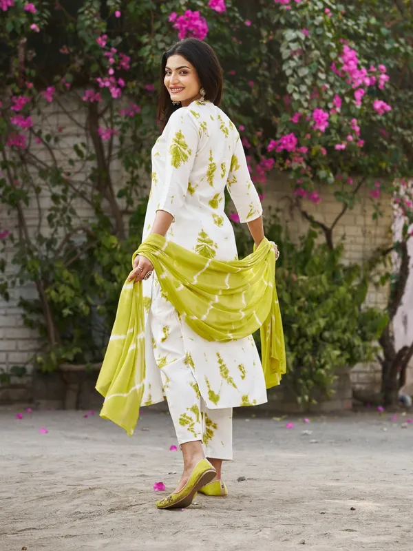 White_Viscose_Rayon_Straight_Calf_Length_V-Neck_Kurta_Sets_For_Women