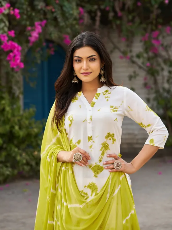 White_Viscose_Rayon_Straight_Calf_Length_V-Neck_Kurta_Sets_For_Women