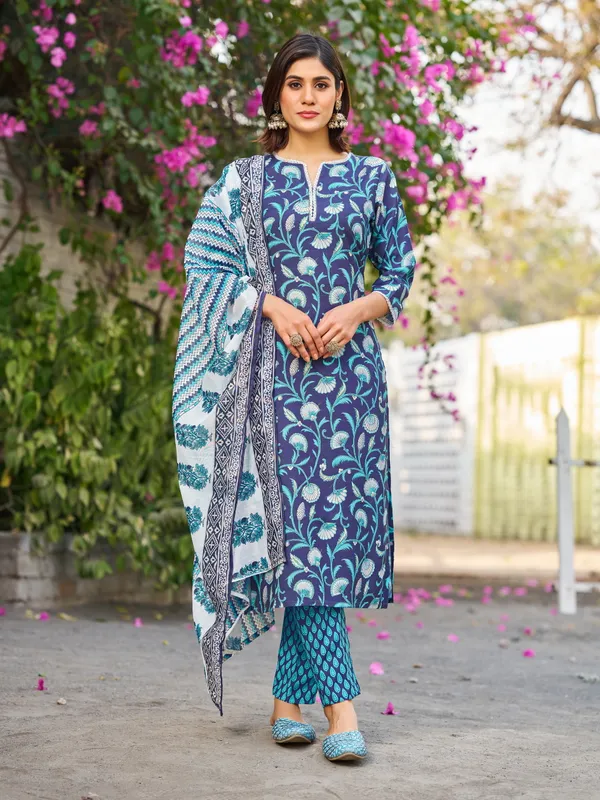 Navy_Blue_Viscose_Rayon_Straight_Calf_Length_Boat_Neck_Kurta_Sets_For_Women