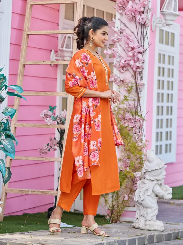 Orange_Pure_Silk_Straight_Calf_Length_V-Neck_Kurta_Sets_For_Women