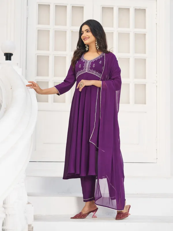 Purple_Georgette_Straight_Calf_Length_Round_Neck_Kurta_Sets_For_Women