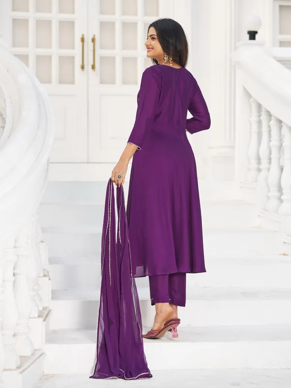 Purple_Georgette_Straight_Calf_Length_Round_Neck_Kurta_Sets_For_Women
