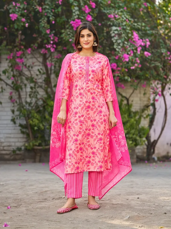 Peach_Viscose_Rayon_Straight_Calf_Length_Round_Neck_Kurta_Sets_For_Women
