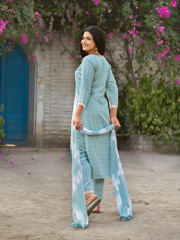 Blue_Viscose_Rayon_Straight_Calf_Length_V-Neck_Kurta_Sets_For_Women
