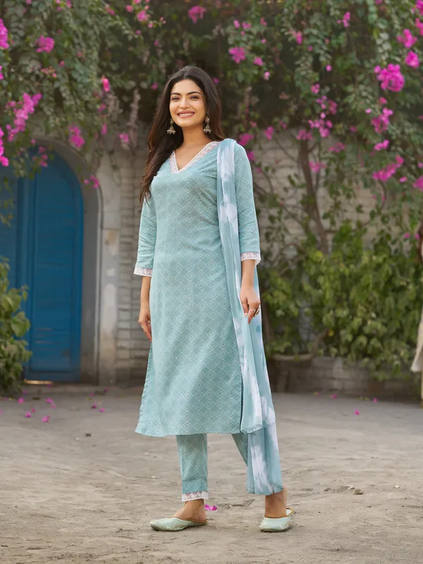 Blue_Viscose_Rayon_Straight_Calf_Length_V-Neck_Kurta_Sets_For_Women