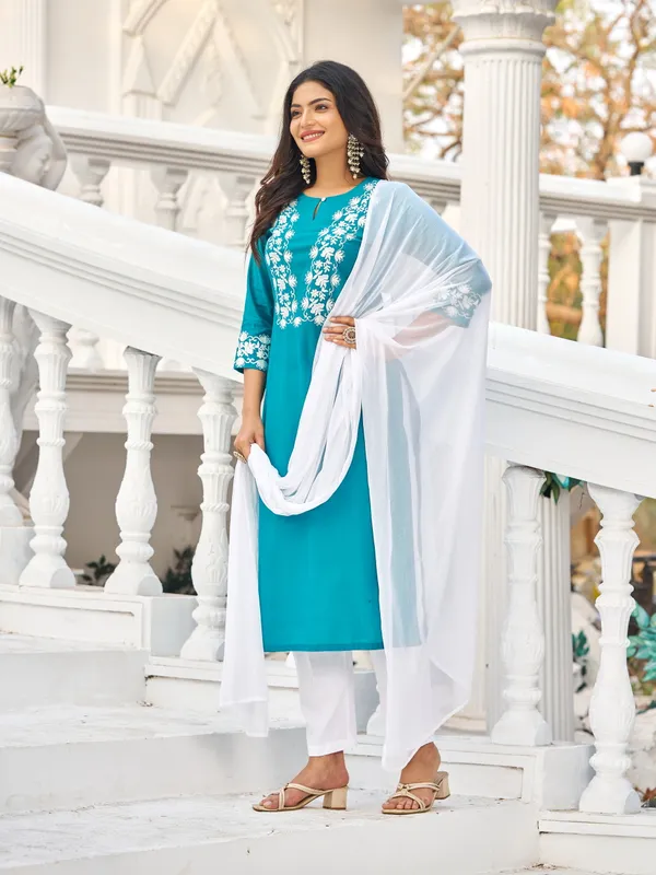 Teal_Pure_Silk_Straight_Calf_Length_Keyhole_Neck_Kurta_Sets_For_Women