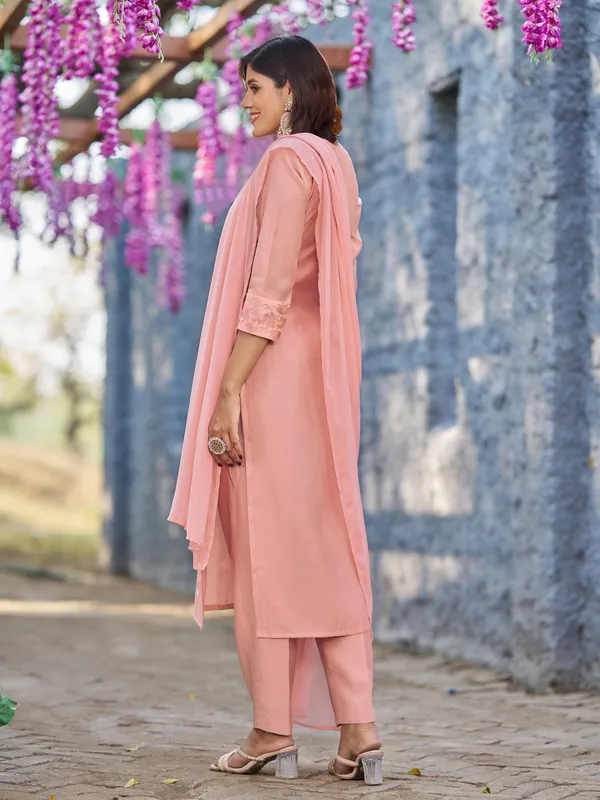 Peach_Pure_Silk_Straight_Calf_Length_Boat_Neck_Kurta_Sets_For_Women