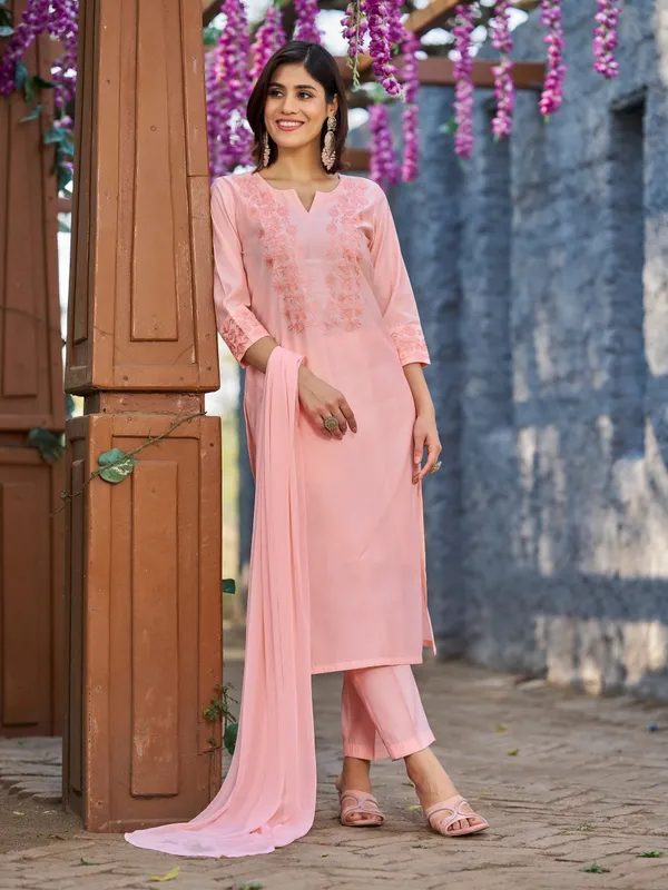 Peach_Pure_Silk_Straight_Calf_Length_Boat_Neck_Kurta_Sets_For_Women